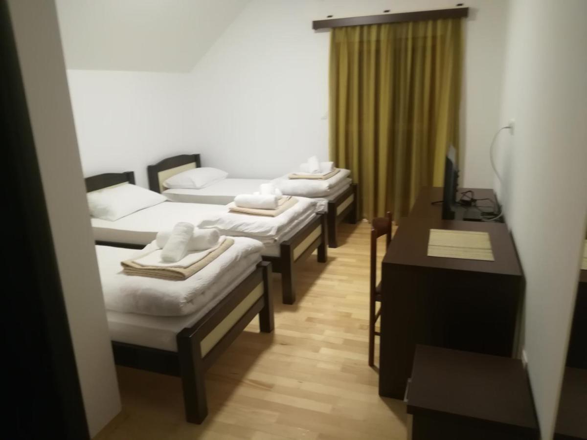 Vignjista Hotel Pluzine Luaran gambar