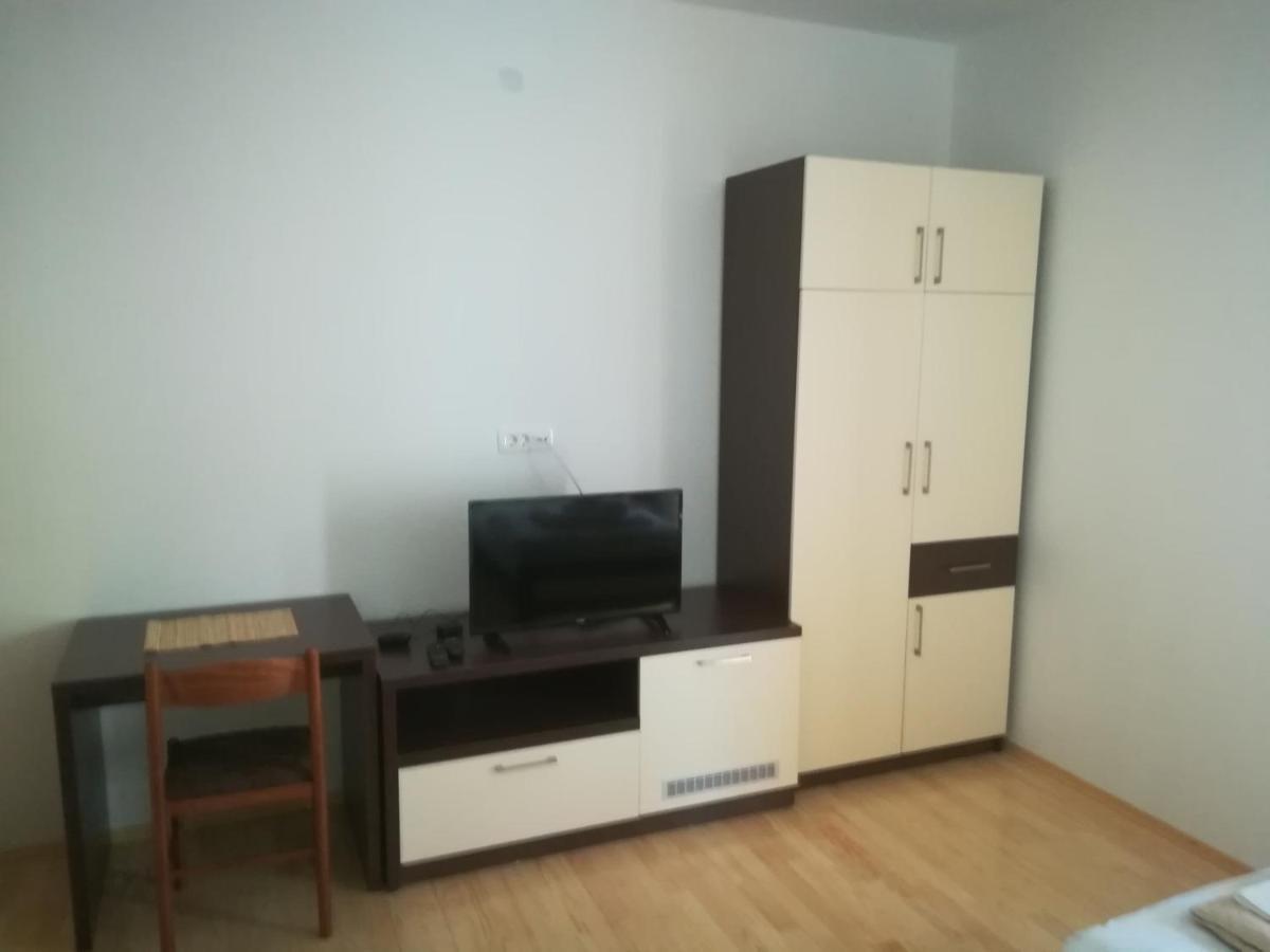 Vignjista Hotel Pluzine Luaran gambar